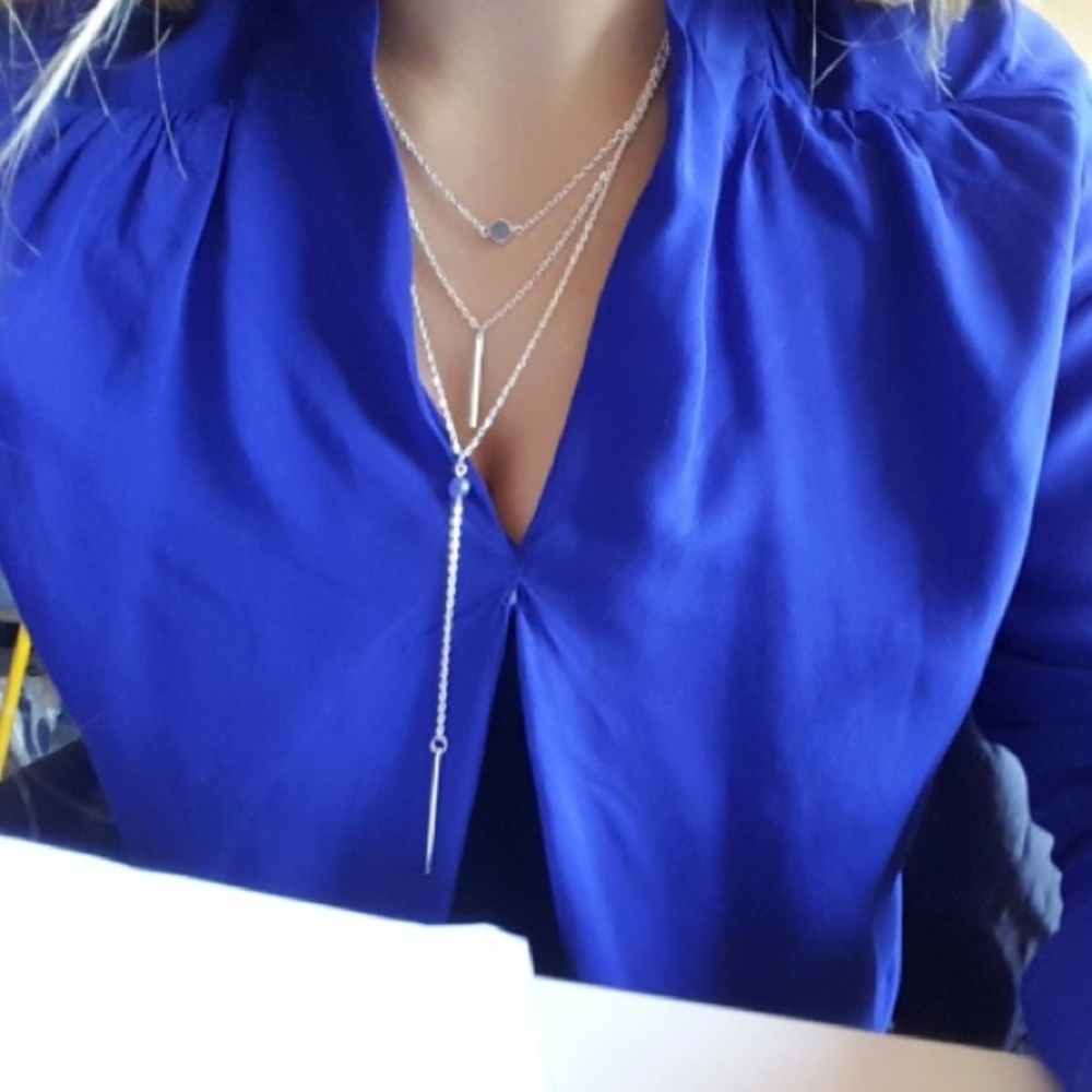 🌟 Silver Layered Statement Necklace - Picture 2 of 5